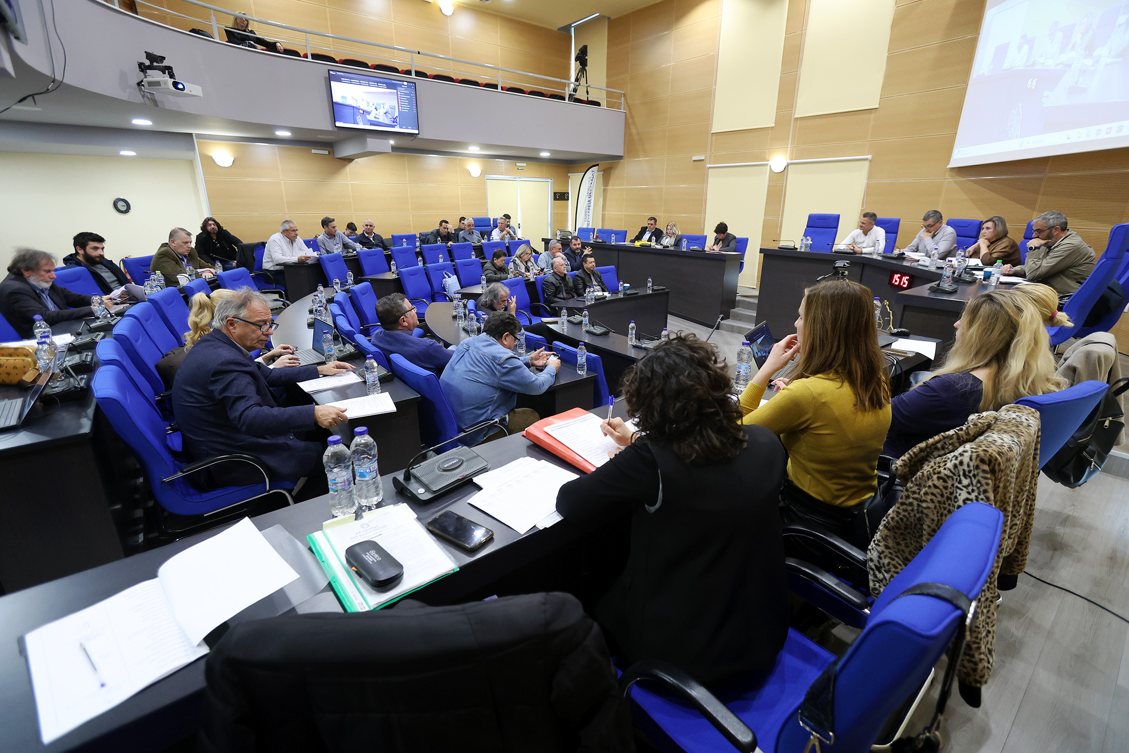 Περιφέρεια Θεσσαλίας —  η μεγάλη "ανάπτυξη" της ρίγανης, της βέσπας και της πανσελήνου