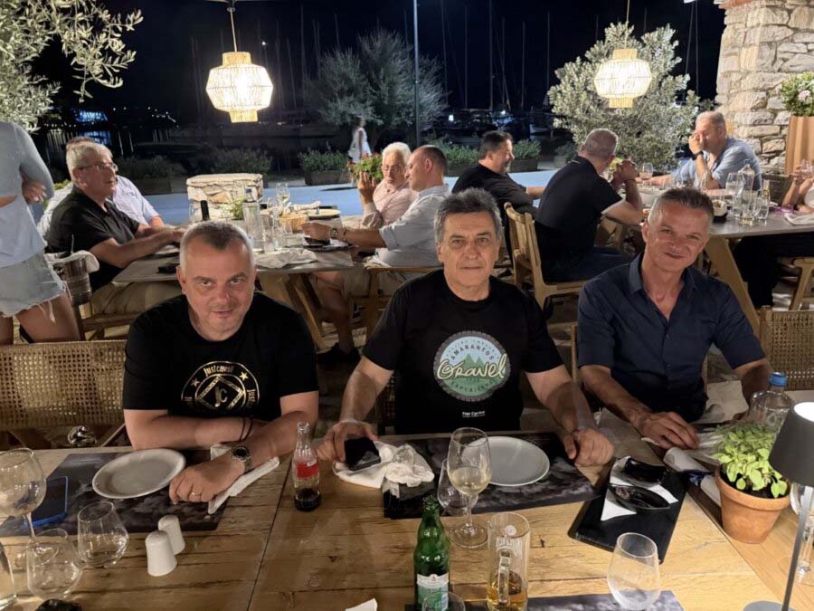 Το Συμπόσιο των Θριάμβων στην Σκιάθο Γαρίδες, ΕΣΠΑ και Ιστορίες για Αγρίους (και Περιφερειάρχες)