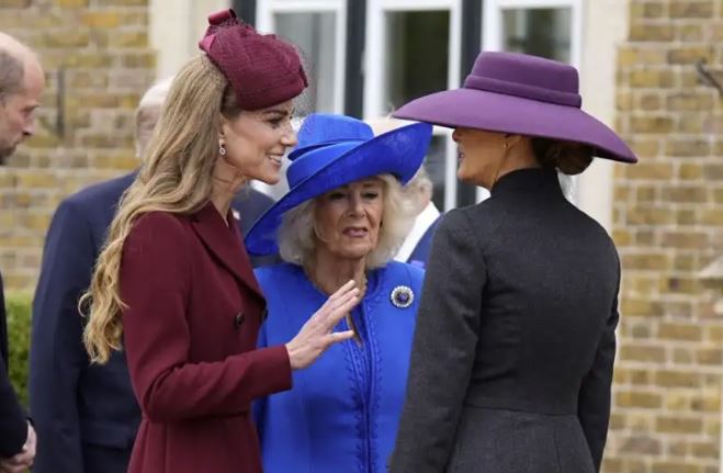 Αγγλία: Βίντεο με τον εκνευρισμό της Καμίλα με την Κέιτ μπροστά στη Μελάνια κάνει το γύρο του διαδικτύου