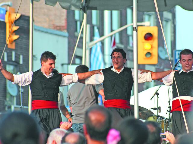 Πόσο μακριά είναι η Ελλάδα από τον Καναδά;