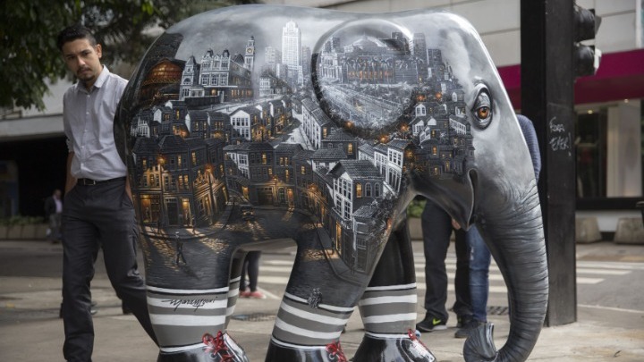 Γλυπτά ελέφαντες θα πωληθούν σε δημοπρασία για τη στήριξη Κέντρου Ανακουφιστικής Φροντίδας στο Λέστερ