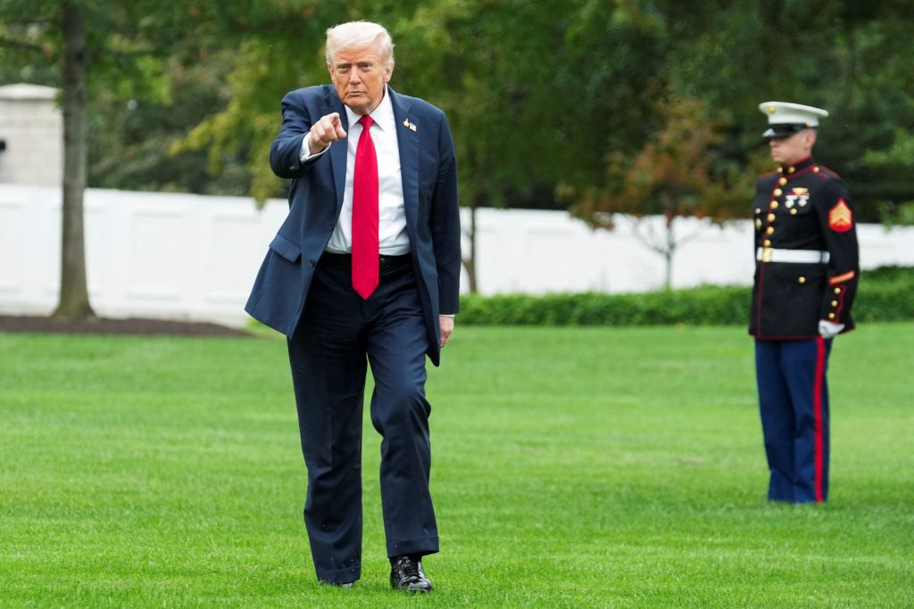 Ειρωνείες Τραμπ σε Πούτιν: Πολεμούν 4 χρόνια  Η Ρωσία θα έπρεπε να είχε καταλάβει την Ουκρανία σε μία εβδομάδα