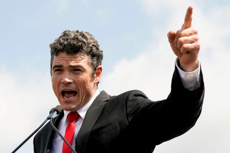 Πώς ο παραιτηθείς διευθυντής της Αντιτρομοκρατικής των ΗΠΑ έγινε πολέμιος των επεμβάσεων