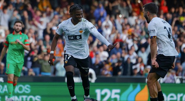 Βαλένθια-Οσασούνα 1-0: Βήμα παραμονής οι νυχτερίδες με όπλο την έδρα τους