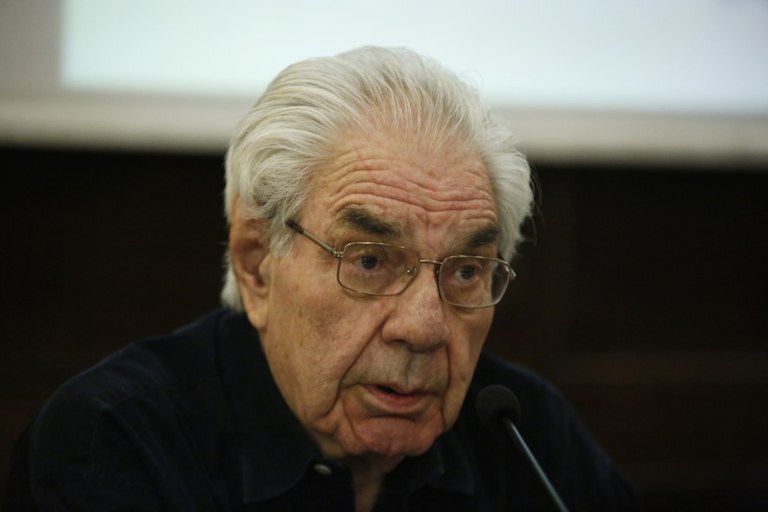 Βενιζέλος: Ο αποχαιρετισμός στον Γιώργο Κασιμάτη  Βρήκε οριστικά και αμετάκλητα τα αγαπημένα του Κύθηρα