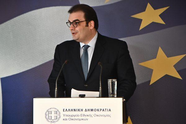 Πιερρακάκης: Από τα μέτρα της κυβέρνησης ωφελούνται όλοι οι πολίτες