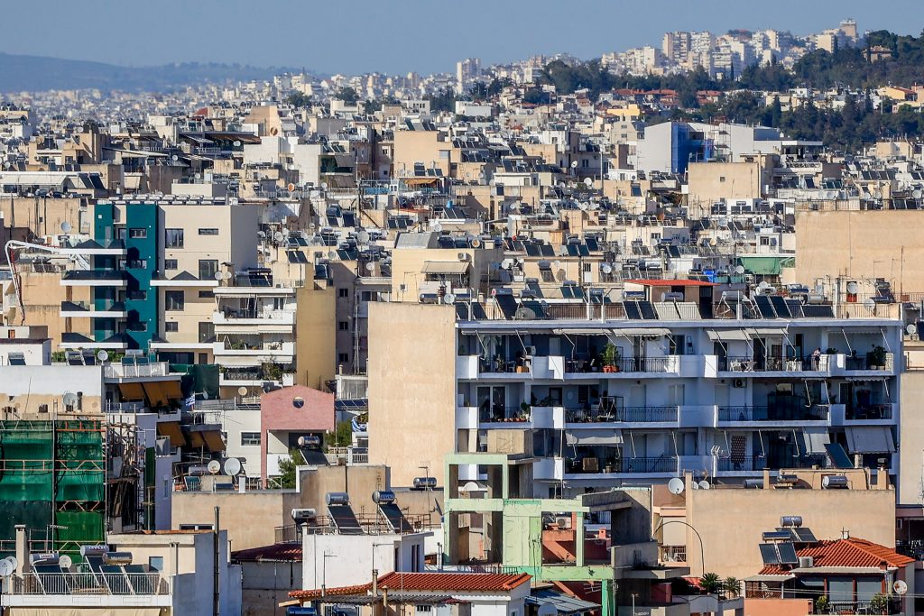 Πιερρακάκης: Νέες παρεμβάσεις για τα Airbnb  Εκτός αγοράς το 5%με 10% των καταλυμάτων