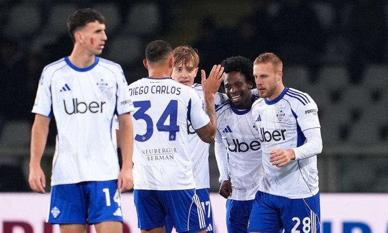 Κάλιαρι Κόμο 1-2: Τρίποντο