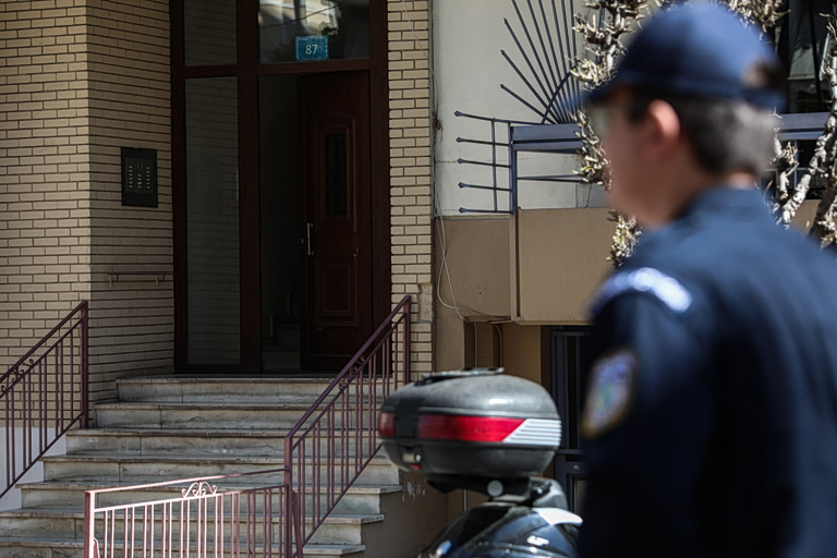 Ζωγράφου: Απολογείται σήμερα ο 54χρονος  Τα αίτια θανάτου μητέρας-κόρης παραμένουν απροσδιόριστα