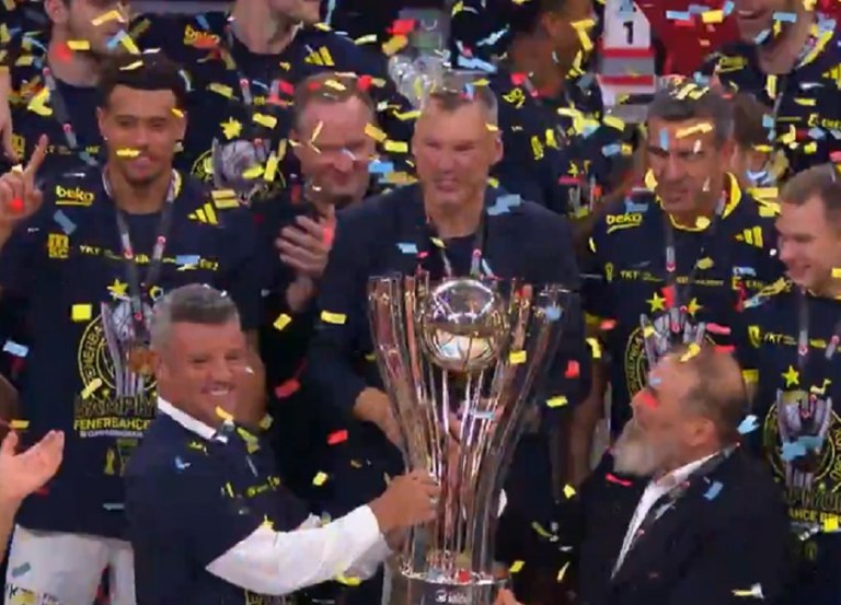 Φενέρμπαχτσε  Μπεσίκτας 85-83: Η ομάδα του Γιασικεβίτσιους κατέκτησε το Super Cup