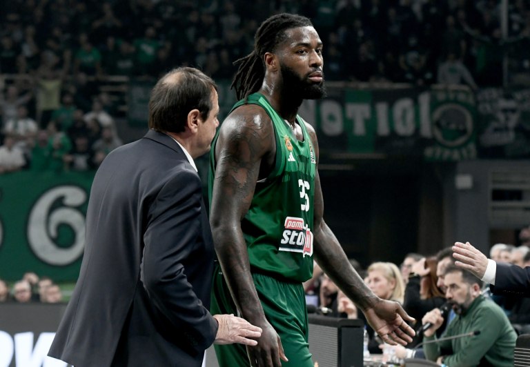 Λεσόρ: Στον Αταμάν αρέσει η θάλασσα, η ώρα προπόνησης εξαρτάται από το αν έχει ηλιοφάνεια