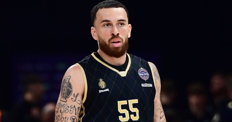 Εκεί θα αγωνιστούν την επόμενη σεζόν Μάικ Τζέιμς και Έλι Οκόμπο