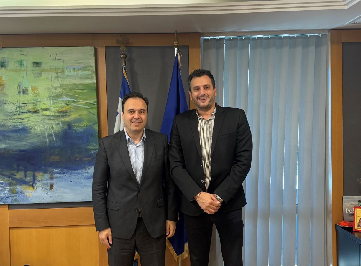 Με τον Υπουργό Ψηφιακής Διακυβέρνησης συναντήθηκε στην Αθήνα ο Δήμαρχος Τυρνάβου