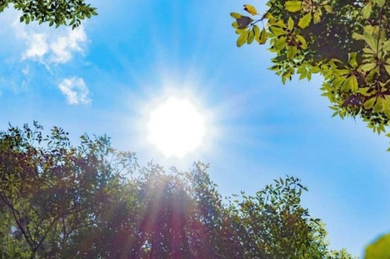 Καιρός: Παραμένει το ανοιξιάτικο σκηνικό την Κυριακή στις περισσότερες περιοχές  Πού θα βρέξει