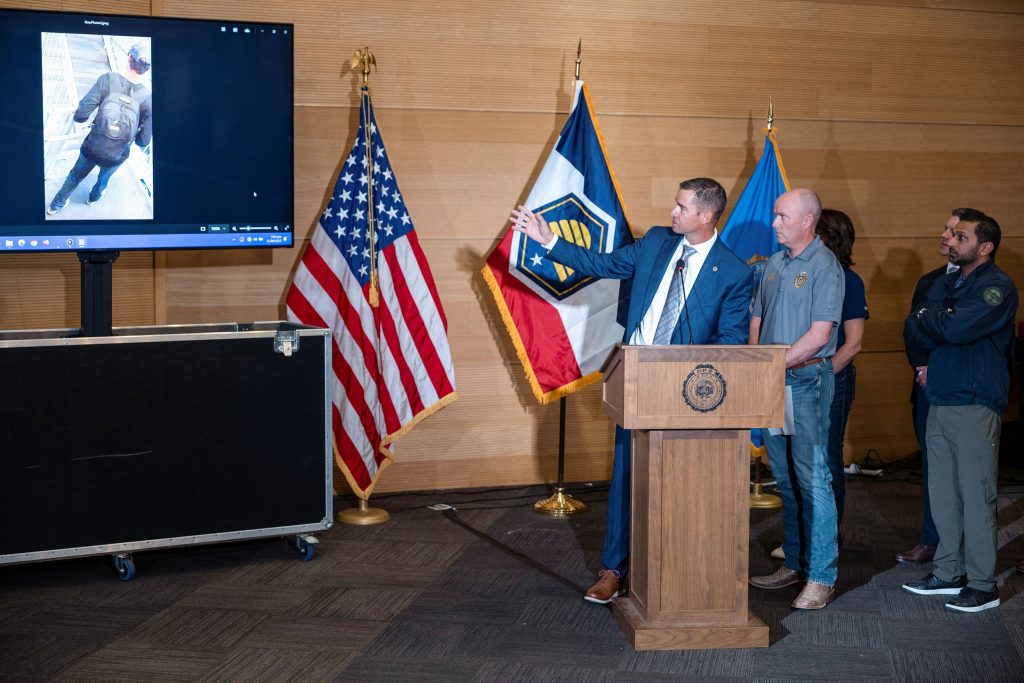 Δολοφονία Τσάρλι Κερκ: Έκκληση των αρχών στους πολίτες να δώσουν πληροφορίες για να συλληφθεί ο δράστης