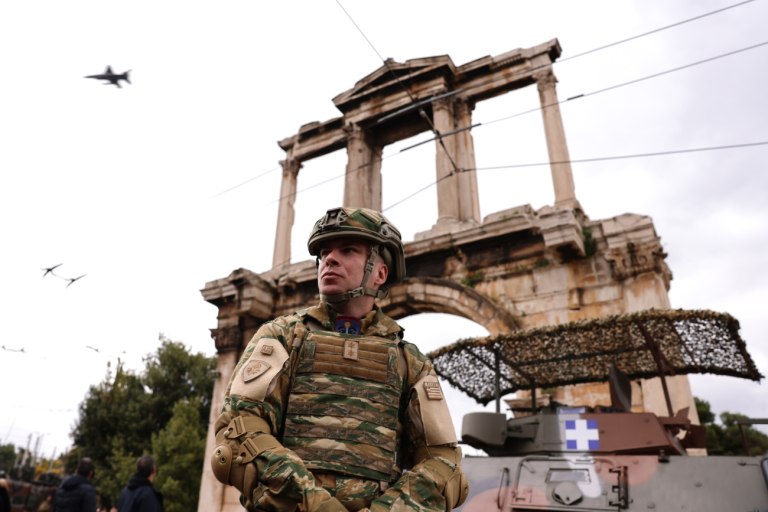 Δείτε live τη μεγάλη στρατιωτική παρέλαση για την εθνική επέτειο της 25ης Μαρτίου