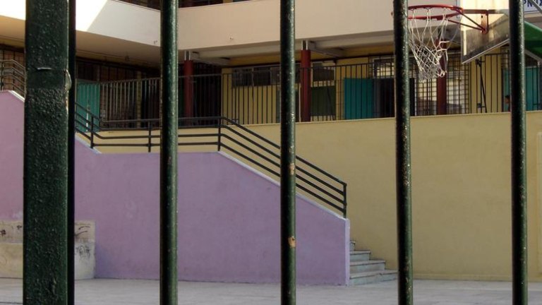 Κυψέλη: Μαχαίρωμα μεταξύ