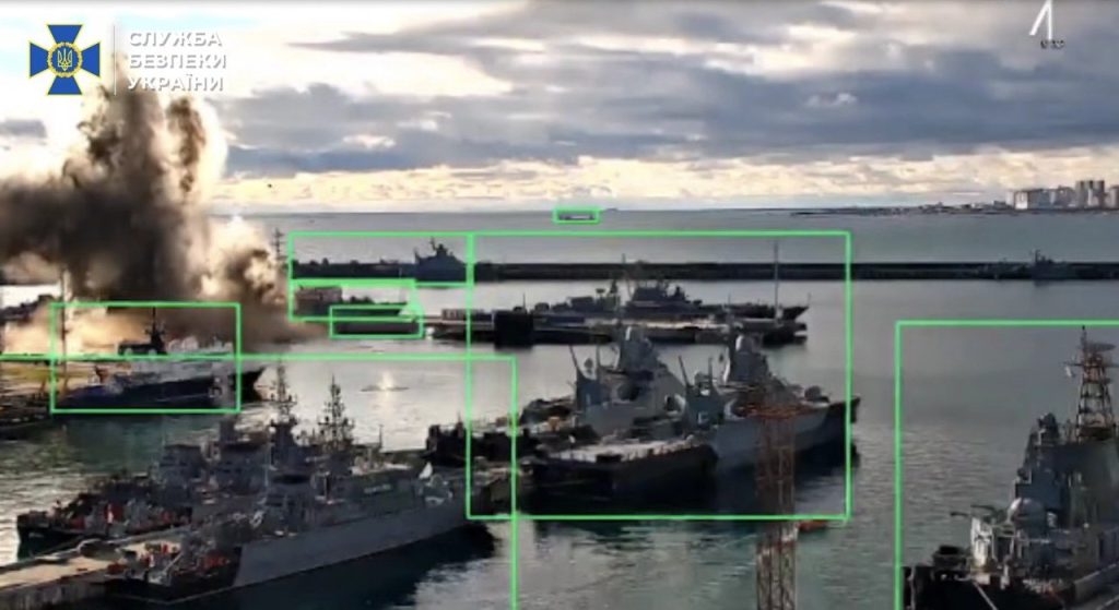 Υποθαλάσσια drone έπληξαν