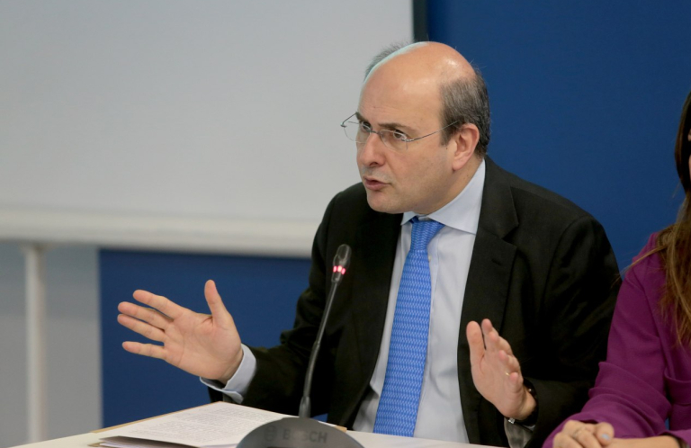 Χατζηδάκης: Μας αφοράπερισσότερο το κόμμα Σαμαρά από το κόμμα Τσίπρα