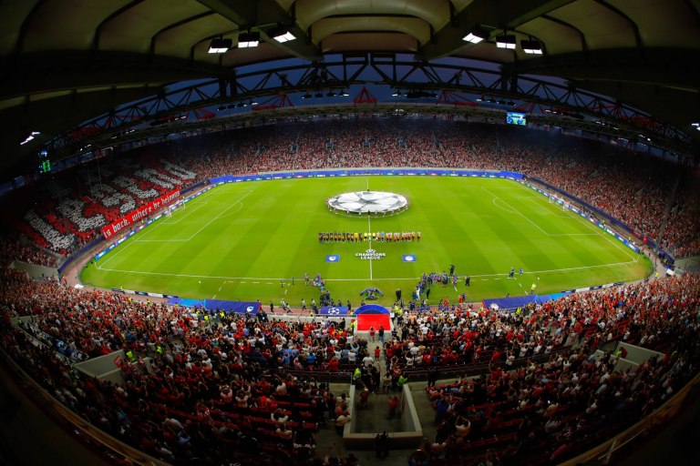 Ολυμπιακός: Προκάλεσε αίσθηση ο νέος φωτισμός του Καραϊσκάκη