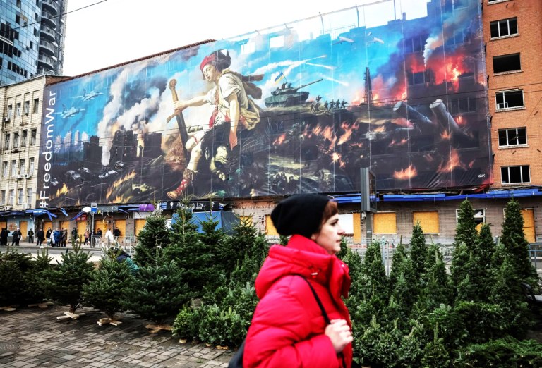 Πόσο κοντά είναι στ αλήθεια