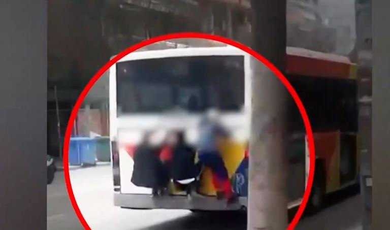 Βίντεο ντοκουμέντα με επικίνδυνα challenges ανηλίκων  Ρισκάρουν τη ζωή τους για τα likes στα social media