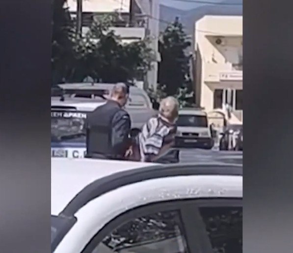 Ηράκλειο: Αστυνομικός εκτός υπηρεσίας έσωσε γυναίκα θύμα ενδοοικογενειακής βίας