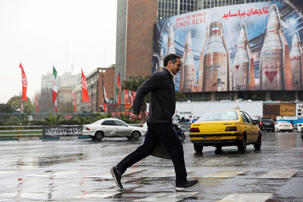 Guardian: Η καθημερινότητα των