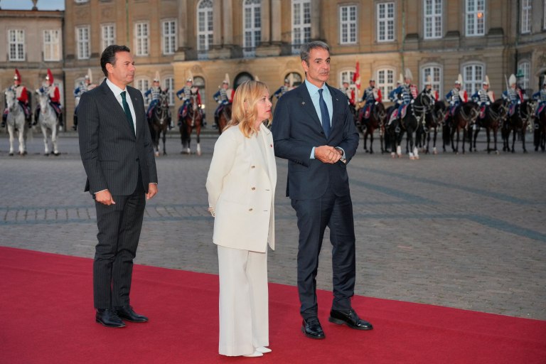 Ταύτιση απόψεων Μητσοτάκη  Μελόνι: Η Ευρώπη πρέπει να προστατεύσει και τα νότια σύνορά της