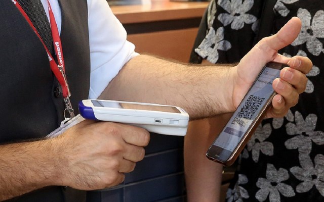 Μετ εμποδίων η εφαρμογή της ψηφιακής κάρτας σε τουρισμό και εστίαση  Εκρηξη προστίμων τον Σεπτέμβριο