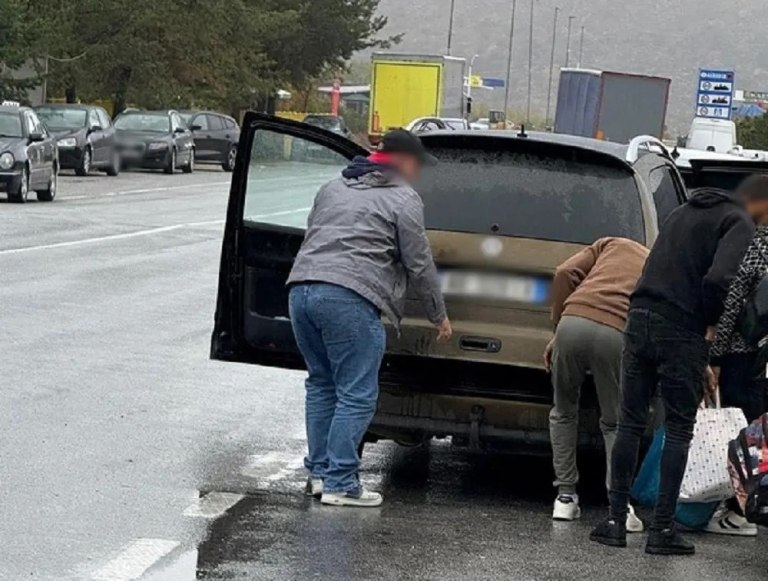 Θεσσαλονίκη: Ταξί με ξένες πινακίδες  Πρόστιμα 18.000 ευρώ για υποκλοπή μεταφορικού έργου από επιτήδειους