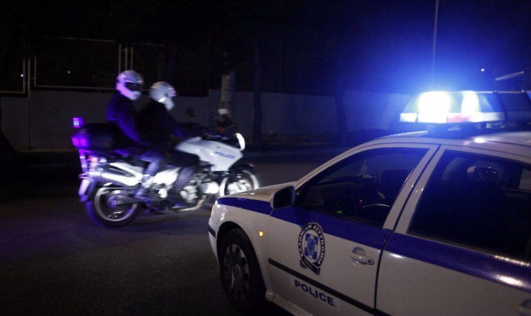 Τραγωδία στη Λεωφόρο Ποσειδώνος: Ενας νεκρός και δύο τραυματίες σε σύγκρουση πέντε οχημάτων