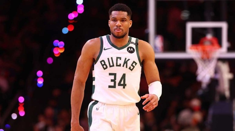 Αντετοκούνμπο: Θέλω πάντα να παίζω σε ομάδα που διεκδικεί τον τίτλο και να είμαι ανάμεσα στους καλύτερους