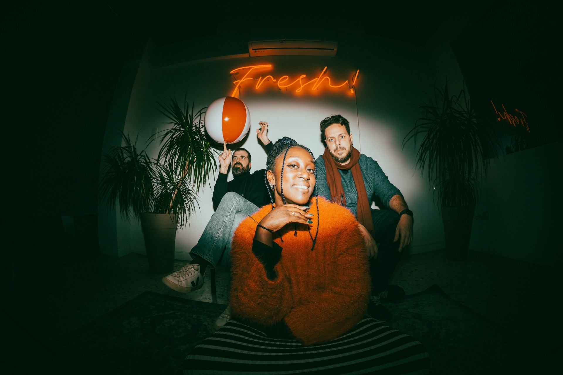 Οι Hume Assine έρχονται για