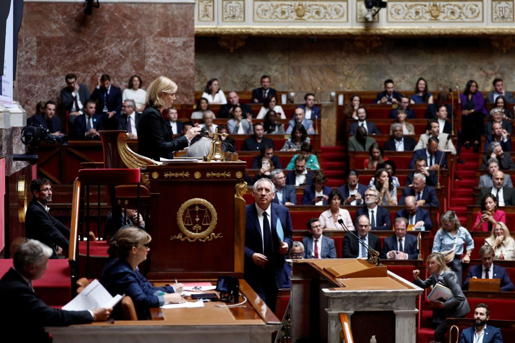 Γαλλία: Σε εξέλιξη η συνεδρίαση της Εθνοσυνέλευσης  Αν δεν αντιμετωπίσουμε το χρέος, δεν θα μπορέσουμε να δανειστούμε καθόλου