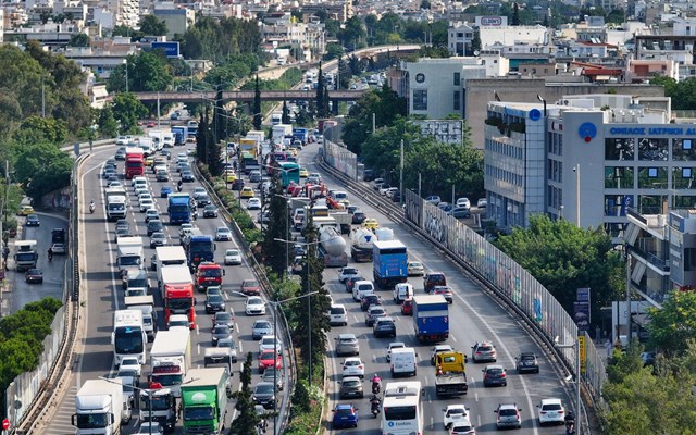 Αγνοούνται τα έργα για την αντιμετώπιση του κυκλοφοριακού στην Αττική