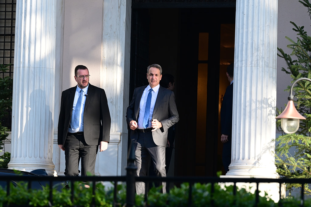 Όχι από Μαξίμου σε οριζόντια μέτρα στήριξης  Στο περίμενε το μοντέλο 2022