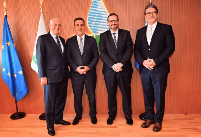 Επενδύσεις μισού δισ. από τη ΔΕΠΑ Εμπορίας έως το 2028  Συνάντηση Παπασταύρου με τη διοίκηση της εταιρείας