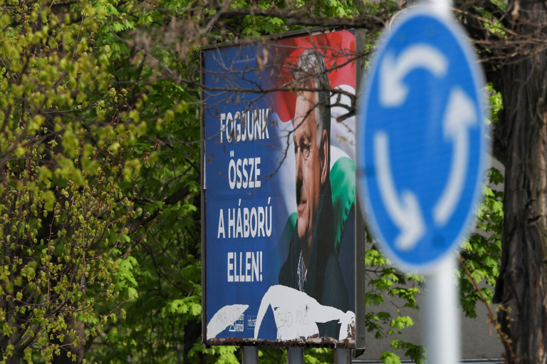 Ουγγαρία: Μεγάλη νίκη της αντιπολίτευσης δείχνει το exit poll  Ρεκόρ συμμετοχής στις βουλευτικές εκλογές