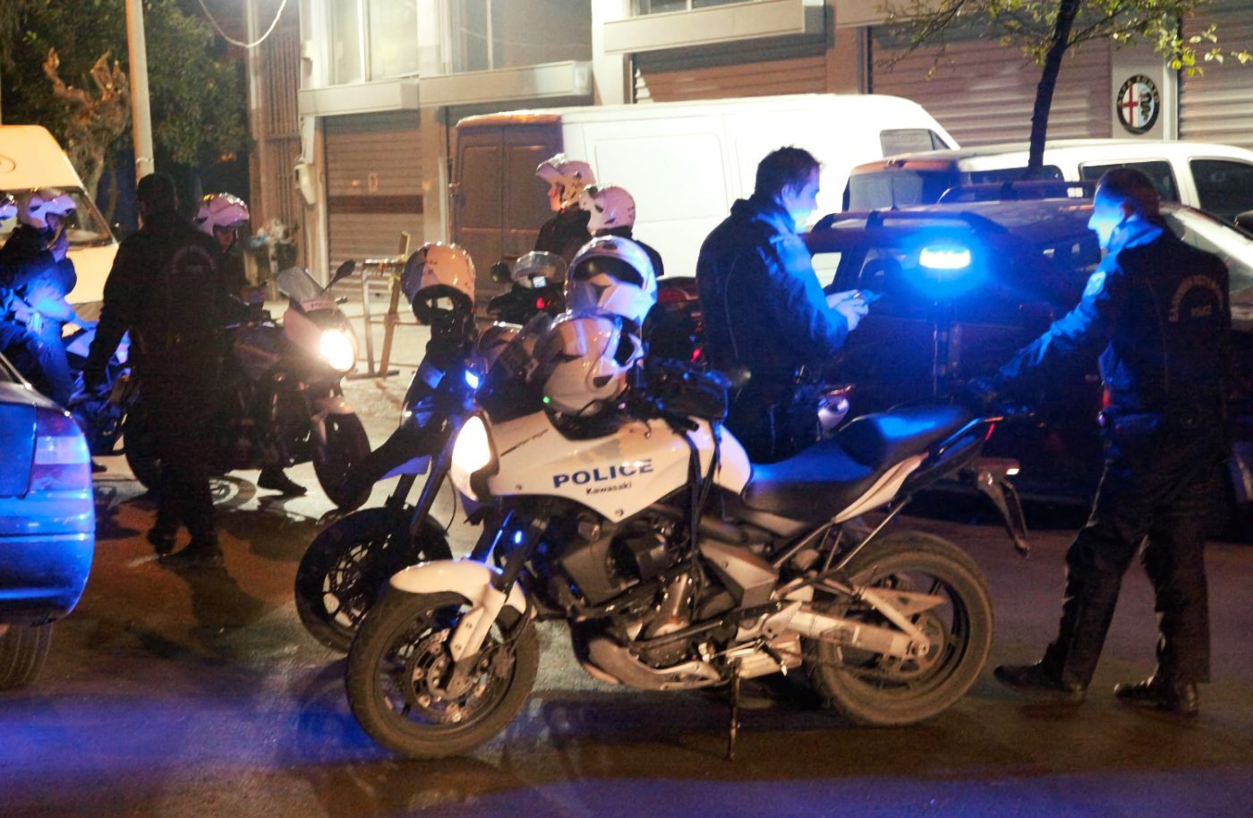 Λάρισα: Επιτέθηκαν σε φοιτητές και τους έκλεψαν