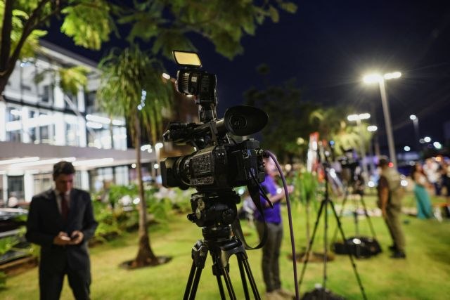 Βραζιλία: Στο νοσοκομείο διακομίστηκε ο Μπολσονάρο