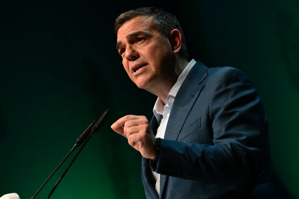 Αλέξης Τσίπρας: Κατέθεσε την παραίτησή του από το βουλευτικό αξίωμα