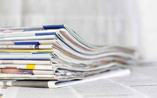 ΕΛΣΤΑΤ: Συρρικνώθηκαν περαιτέρω πέρυσι οι συνολικές πωλήσεις εφημερίδων και περιοδικών