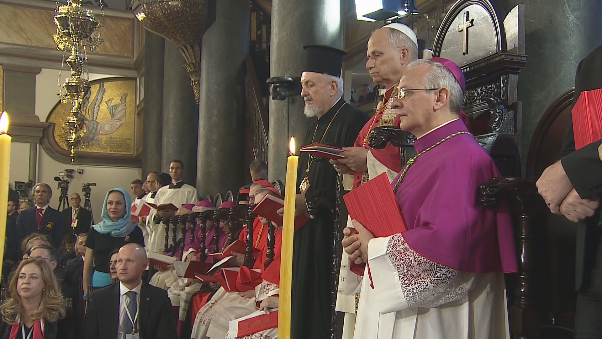 Live από το Φανάρι η Θρονική