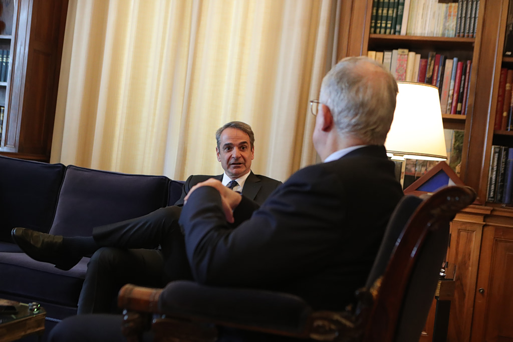 Μητσοτάκης: Ορίζοντας τριμήνου στο πλαφόν σε ράφια και αντλίες