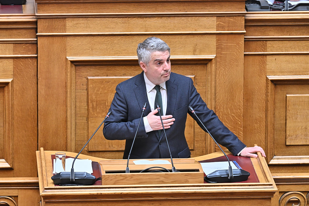 Οδυσσέας Κωνσταντινόπουλος στη Βουλή: Αποχωρώ υπερήφανα όπως εισήλθα σε αυτήν την αίθουσα