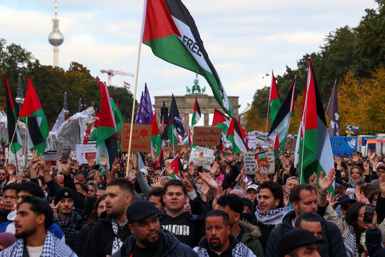 Το δικαίωμα στη διαμαρτυρία υπό συνεχή επίθεση στα δυτικά κράτη  Τι εντόπισε έρευνα