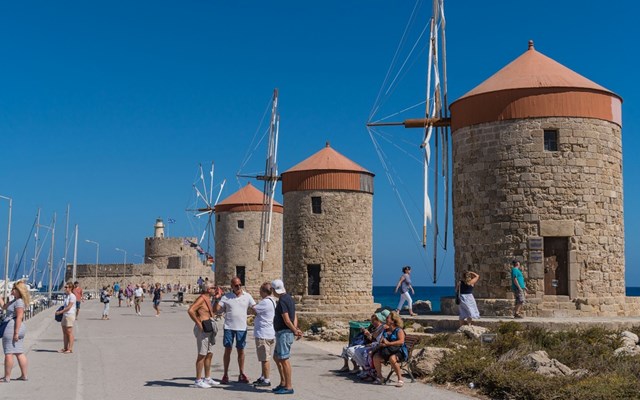 TUI: Ισχυρή ζήτηση για το φθινόπωρο, στο τοπ-10 των μεσογειακών προορισμών Κρήτη, Ρόδος, Κως