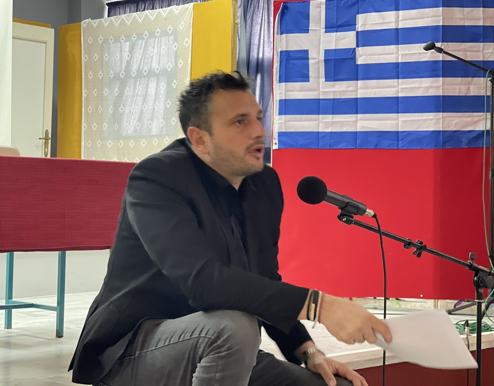 Στο Γυμνάσιο Αμπελώνα ο Δήμαρχος Τυρνάβου  Μίλησε με τους μαθητές για αυτοδιοίκηση και αγροτικά