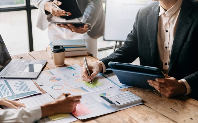 Ραγδαία μείωση των προστίμων για αδήλωτη εργασία - Ο ρόλος της ψηφιακής κάρτας